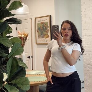 Meet your Posher, Kennia